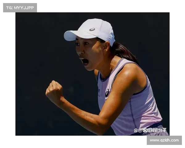 网球赛场风云再起 聚焦运动员拼搏与风采展示